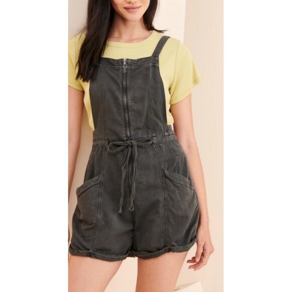 FREE PEOPLE Palm Valley Shortall Romper Zip-Front Tie-Back Black Size S Boho - Picture 1 of 8